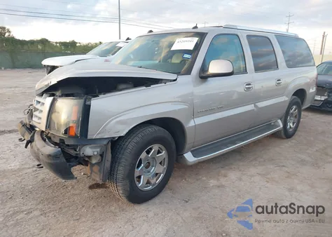 2004 Cadillac Escalade Standard z USA, uszkodzony, nr VIN 3GYFK66N44G206685